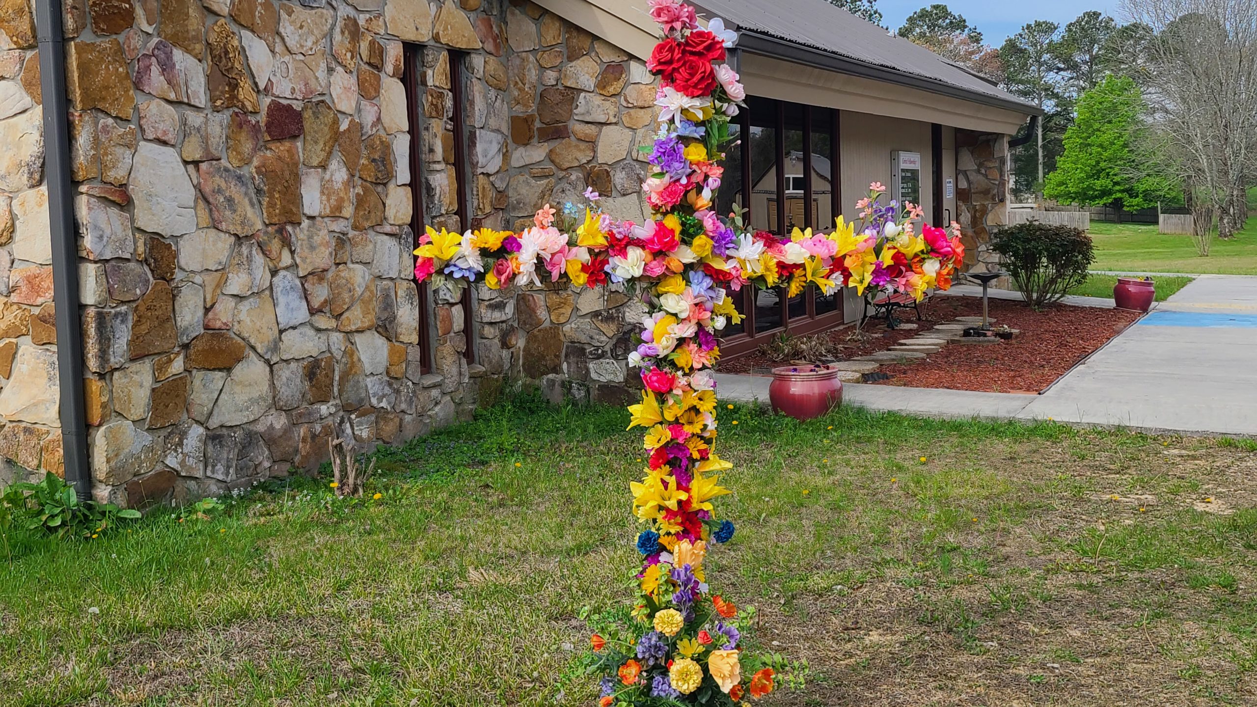 Flowered cross Easter March 31, 2024